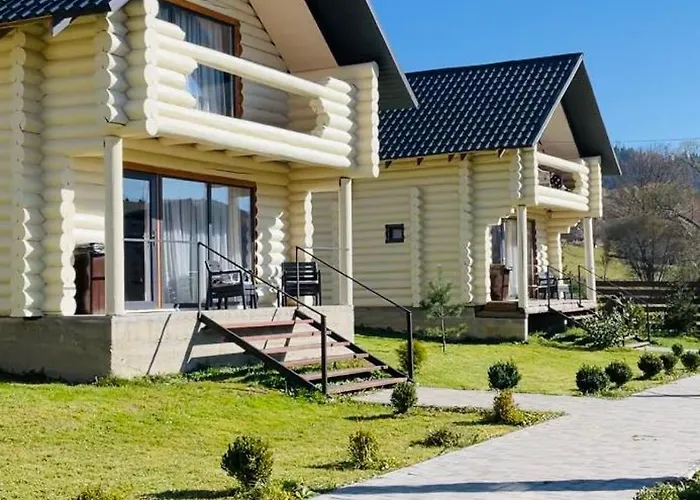 Чотири Сезони Hotel Izki photo